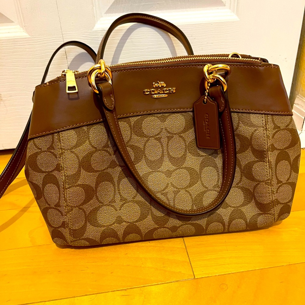 COACH CROSS BODY BAG